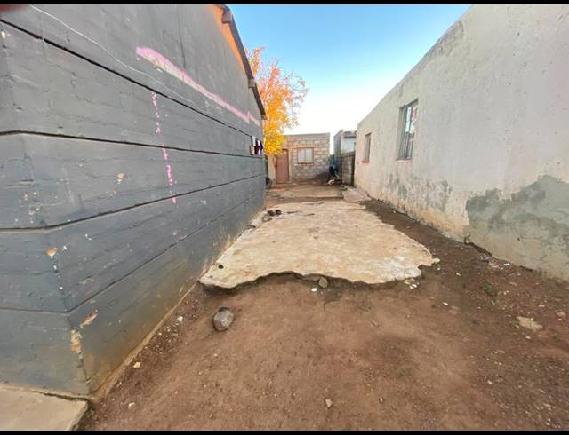 2 BEDROOM HOUSE FOR SALE IN KATLEHONG SOUTH
